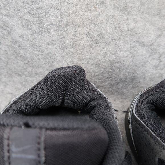 Nike Shoes Womens 11 Training Sneakers Legend Essential Black Lace Up Workout - Picture 4 of 13